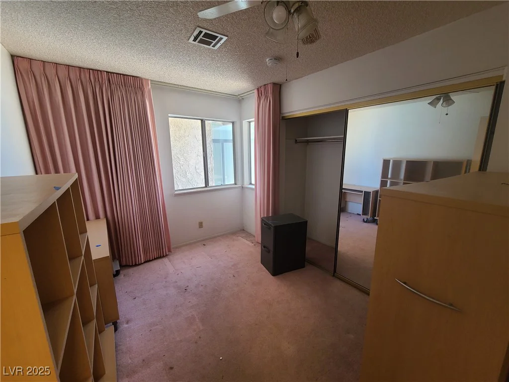 6215 Darby, Las Vegas, NV 89146