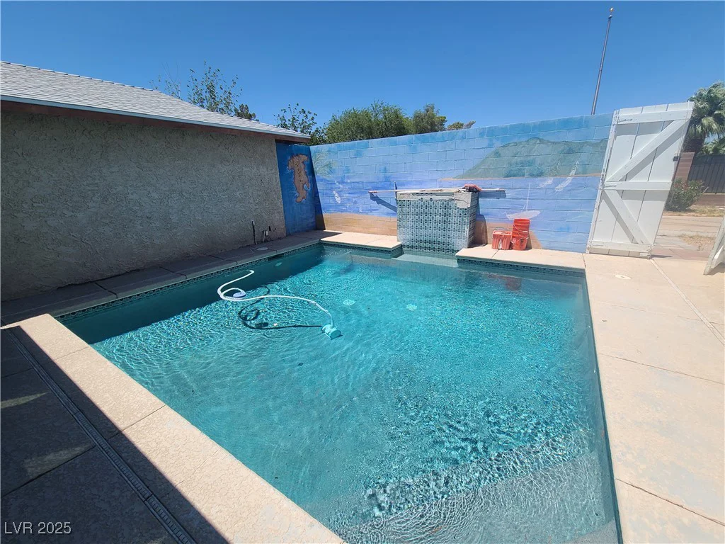 6215 Darby, Las Vegas, NV 89146