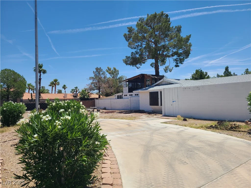 6215 Darby, Las Vegas, NV 89146