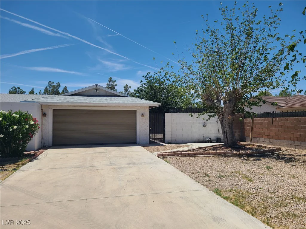 6215 Darby, Las Vegas, NV 89146