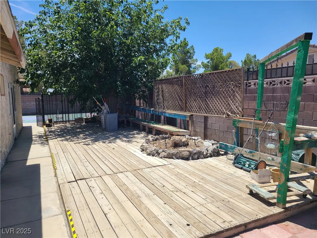 6215 Darby, Las Vegas, NV 89146