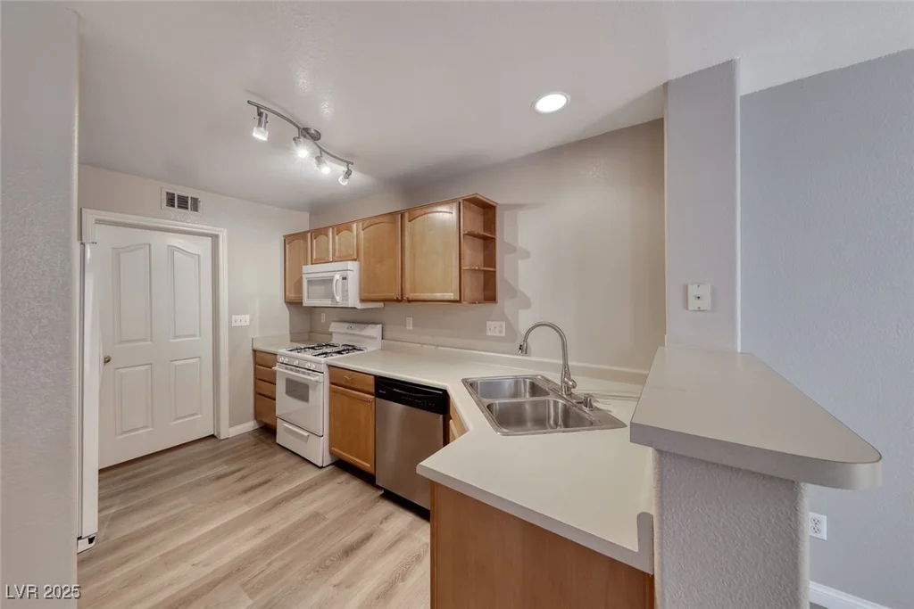 208 Genesee Point, Henderson, NV 89074