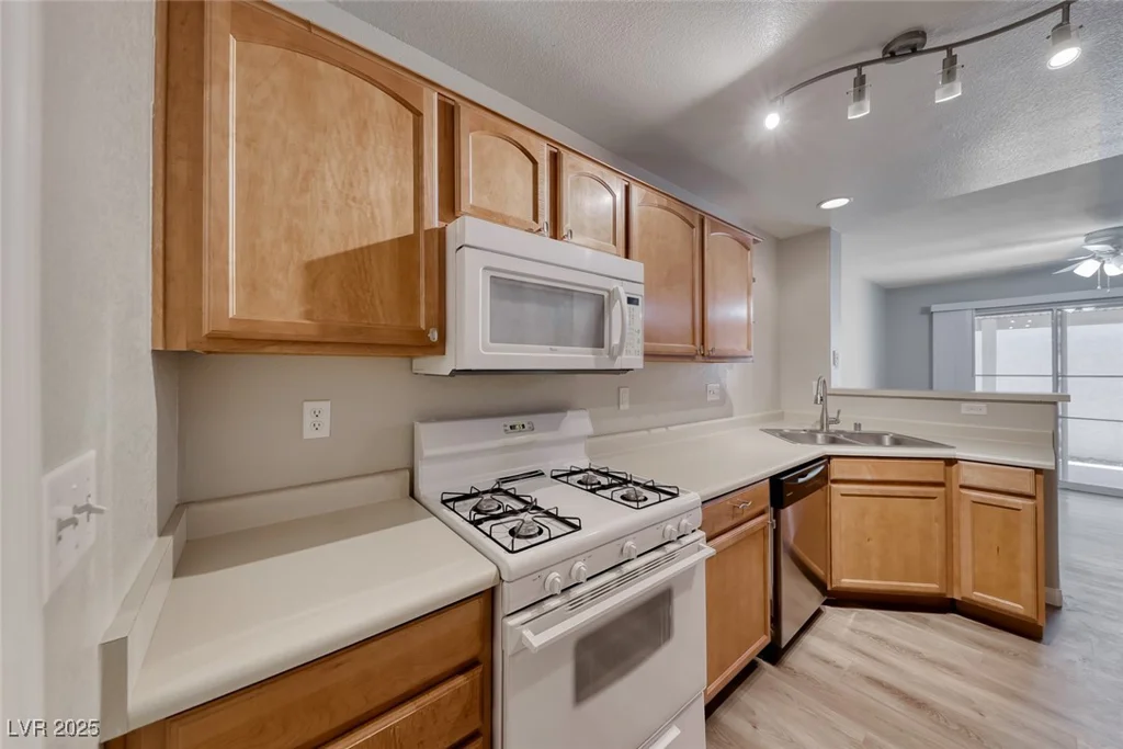 208 Genesee Point, Henderson, NV 89074