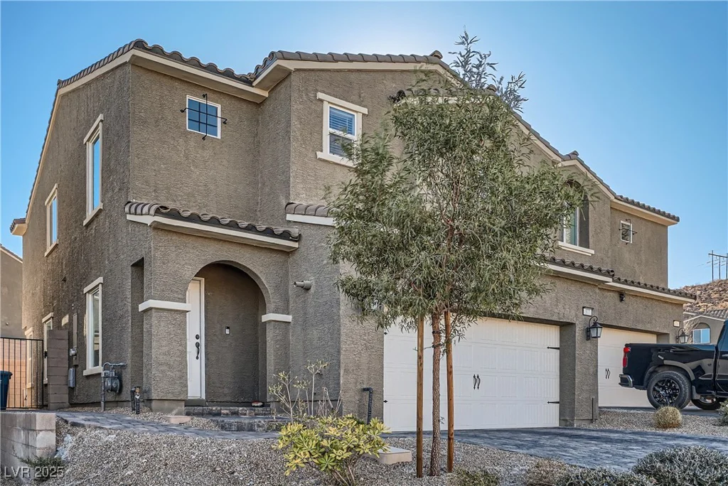 377 Yellow Finch, Henderson, NV 89012