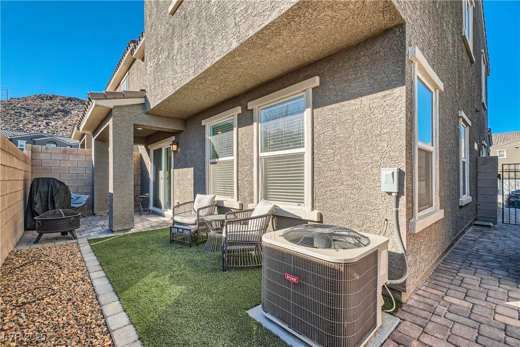 377 Yellow Finch, Henderson, NV 89012