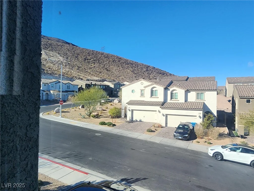 377 Yellow Finch, Henderson, NV 89012