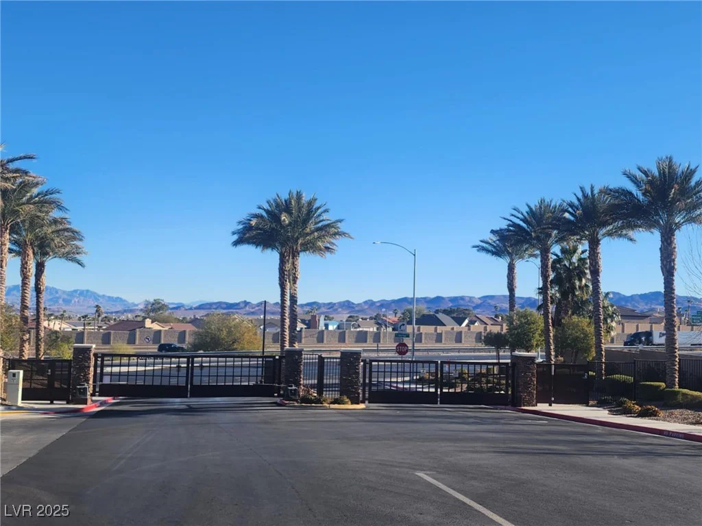 377 Yellow Finch, Henderson, NV 89012