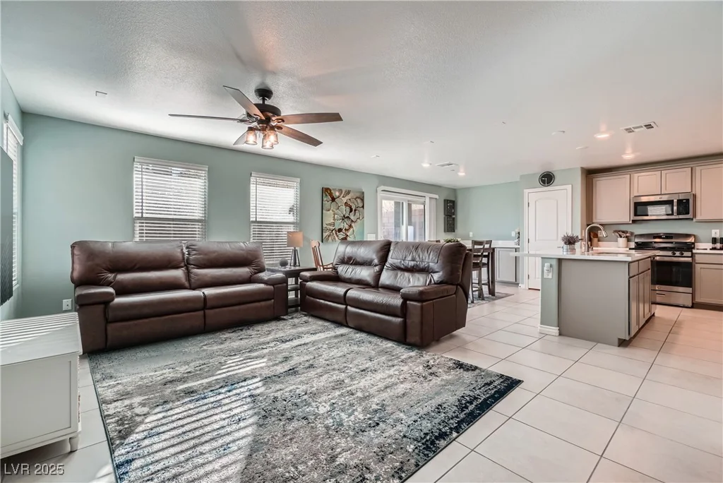 377 Yellow Finch, Henderson, NV 89012