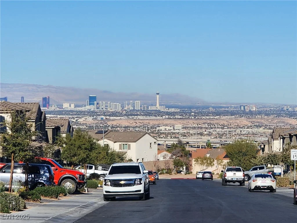 377 Yellow Finch, Henderson, NV 89012