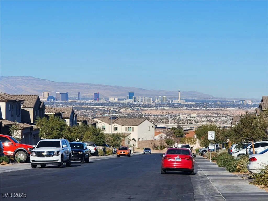 377 Yellow Finch, Henderson, NV 89012