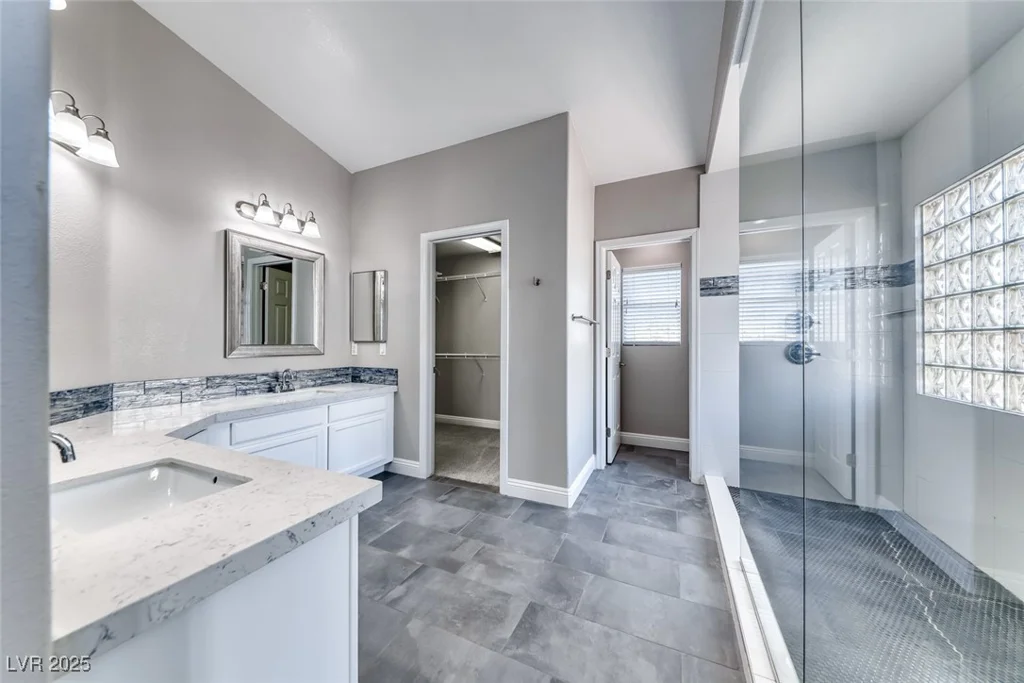 3425 Bedfordshire, Las Vegas, NV 89129