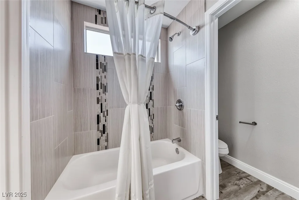 3425 Bedfordshire, Las Vegas, NV 89129