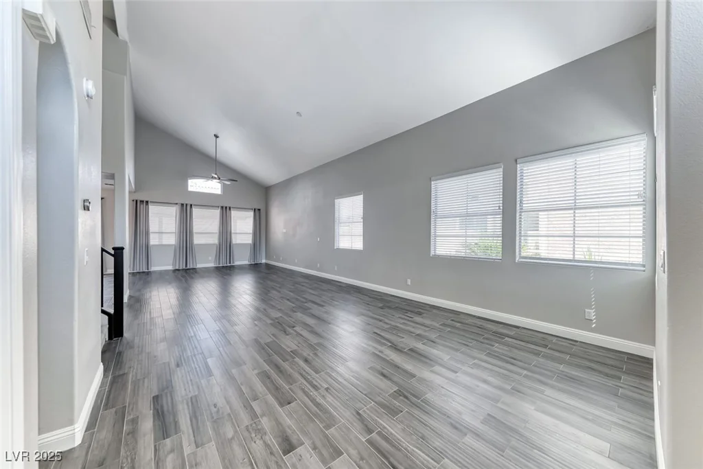3425 Bedfordshire, Las Vegas, NV 89129