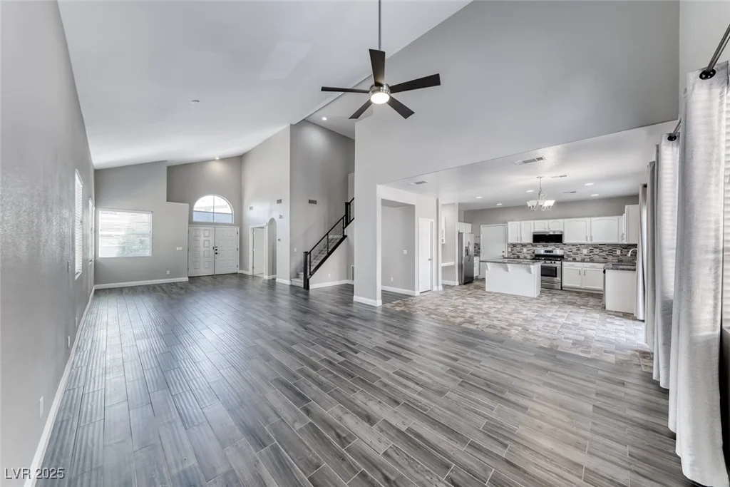 3425 Bedfordshire, Las Vegas, NV 89129