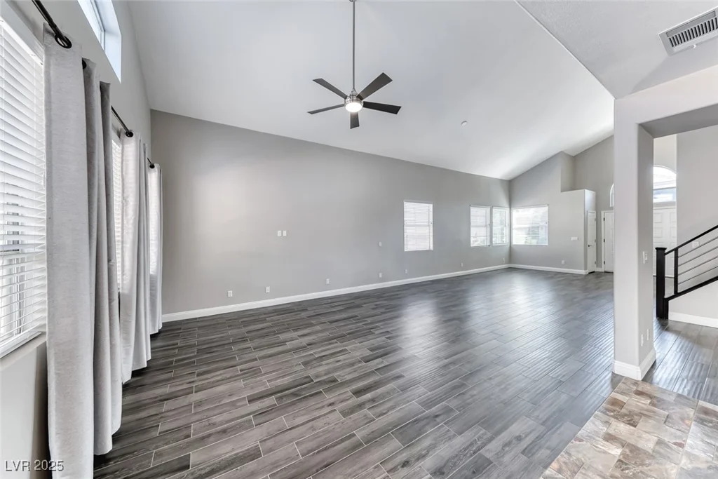 3425 Bedfordshire, Las Vegas, NV 89129