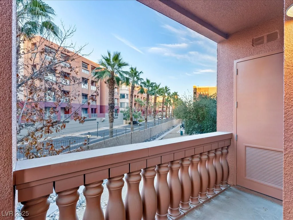 38 Serene, Las Vegas, NV 89123