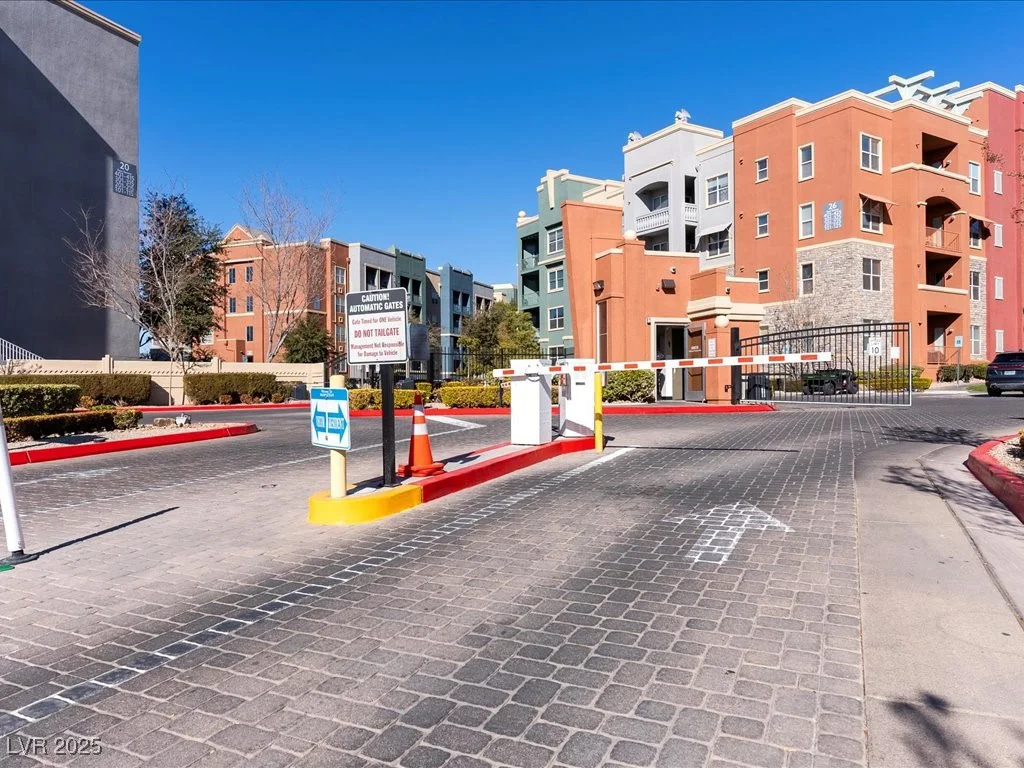 38 Serene, Las Vegas, NV 89123