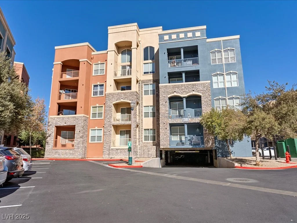 38 Serene, Las Vegas, NV 89123