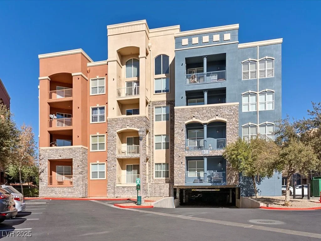 38 Serene, Las Vegas, NV 89123