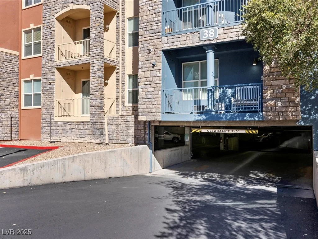 38 Serene, Las Vegas, NV 89123