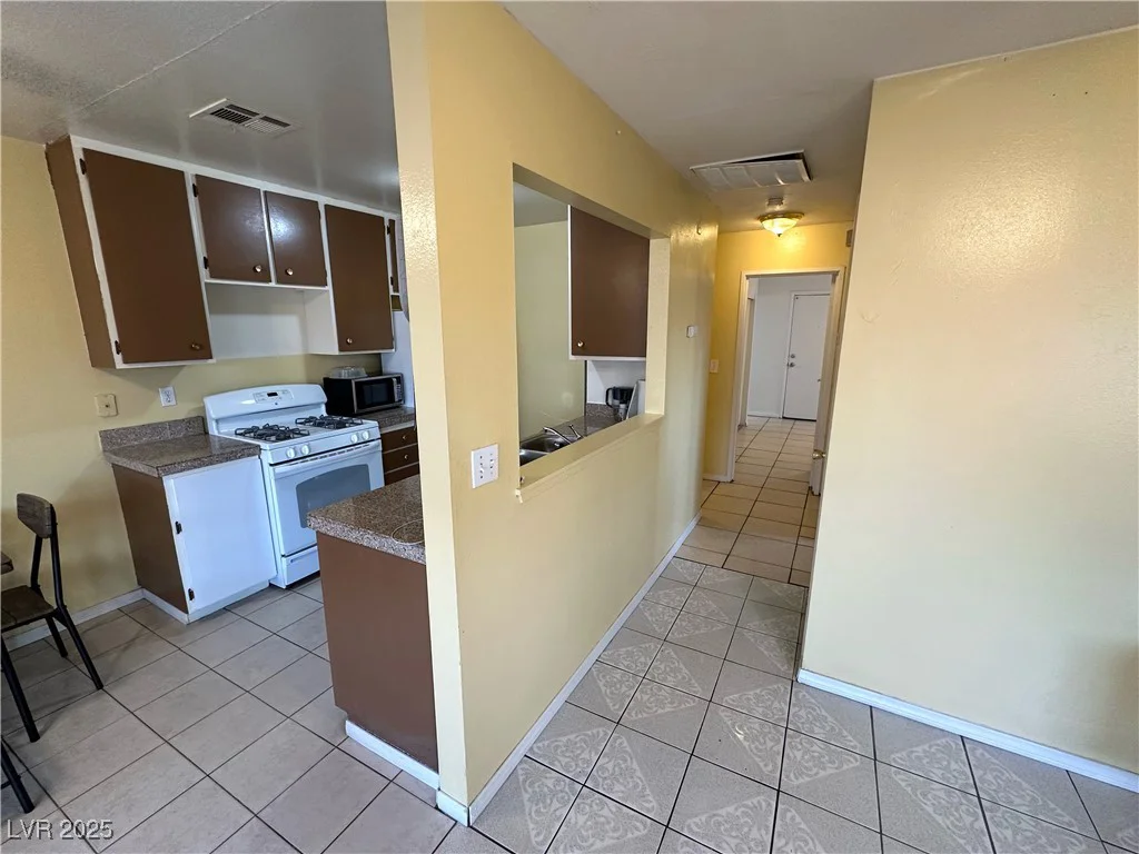 3936 Rive Gauche, Las Vegas, NV 89115