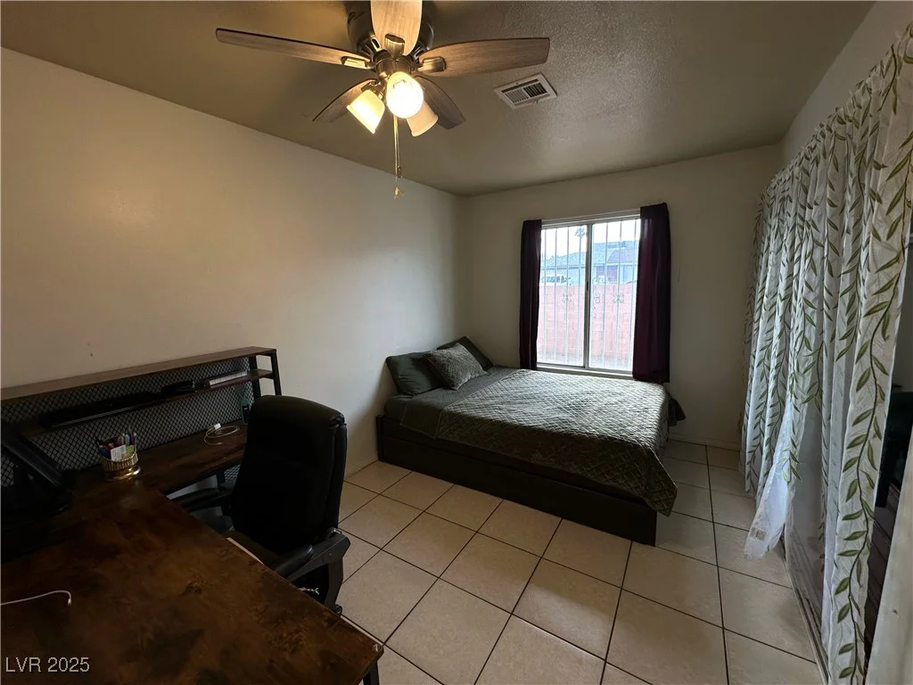 3936 Rive Gauche, Las Vegas, NV 89115