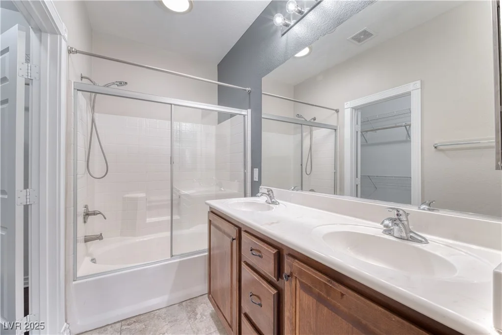 8560 Osmerea, Las Vegas, NV 89149