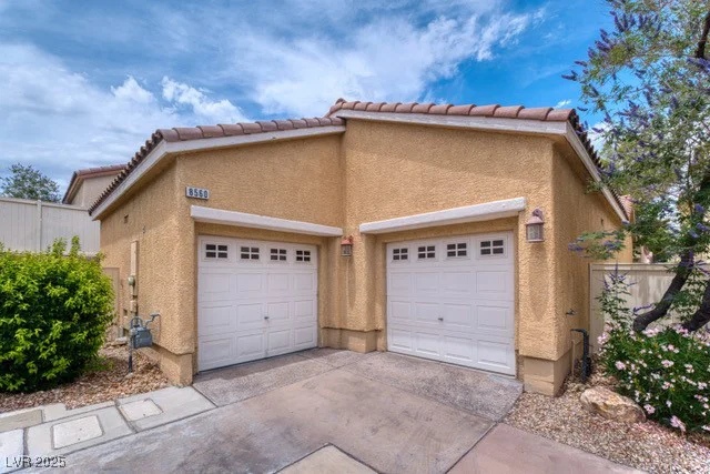 8560 Osmerea, Las Vegas, NV 89149