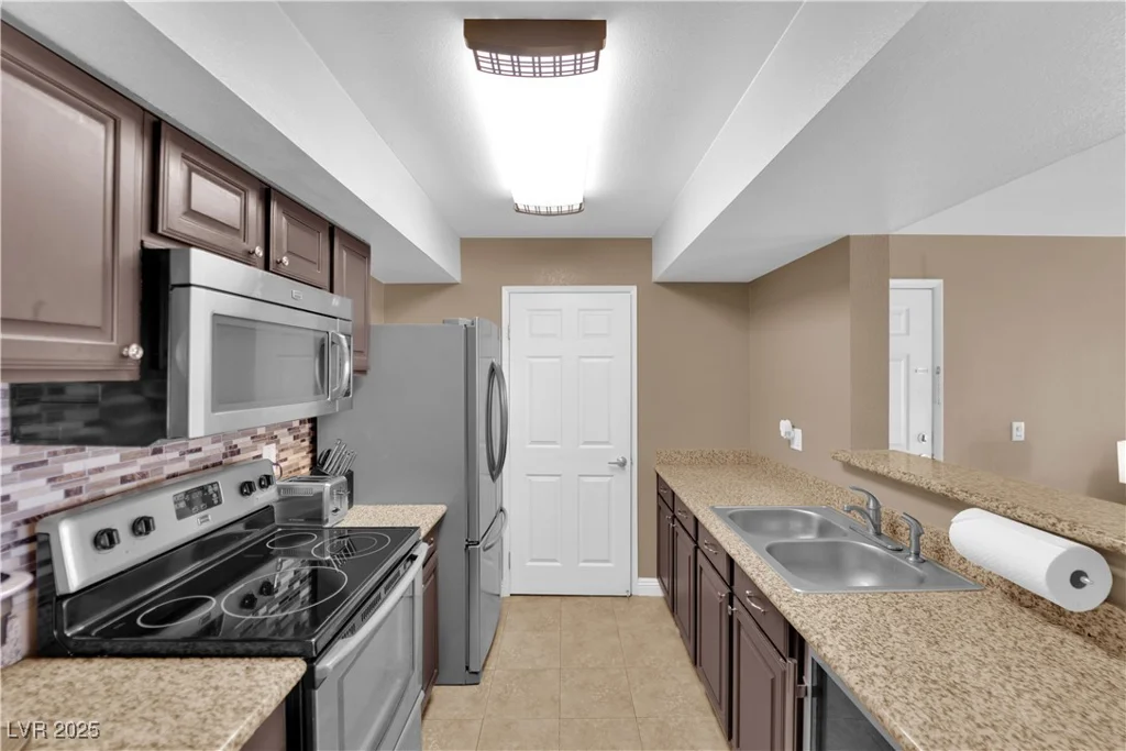 6800 Lake Mead, Las Vegas, NV 89156