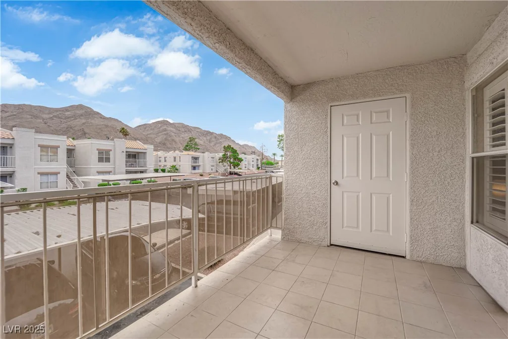 6800 Lake Mead, Las Vegas, NV 89156