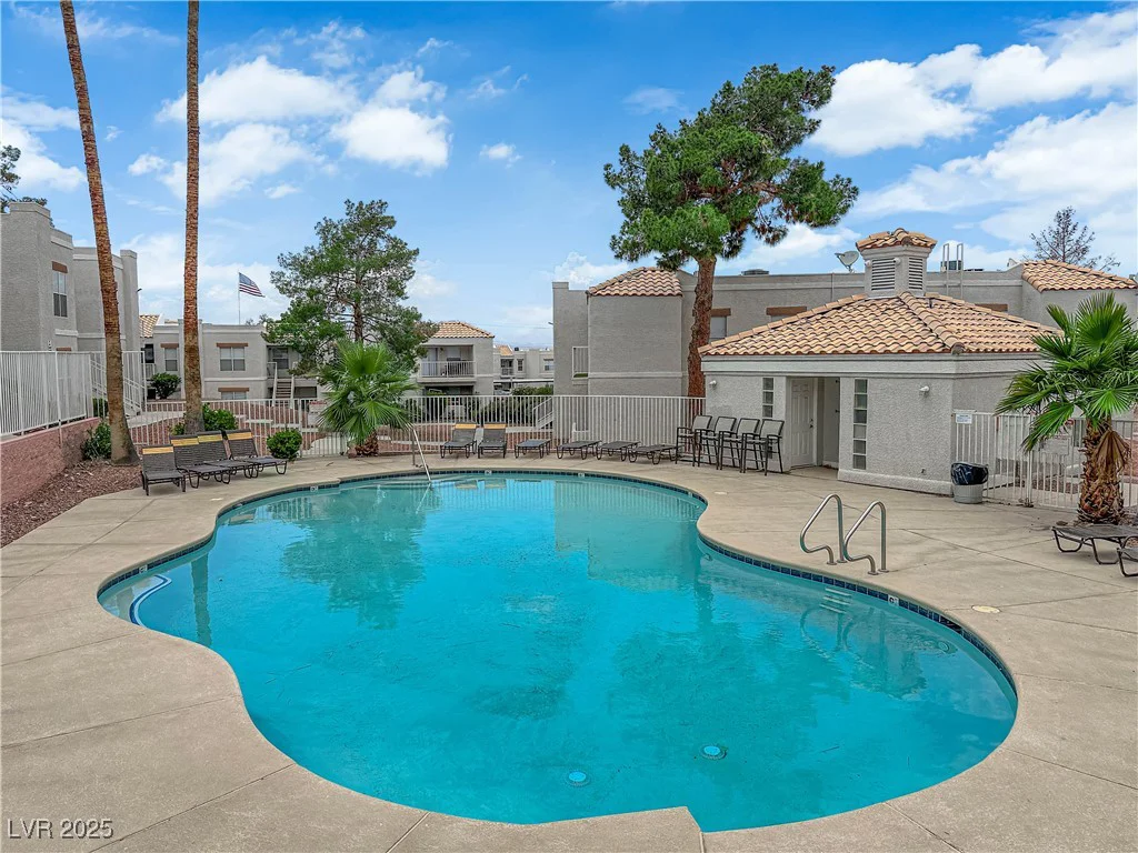 6800 Lake Mead, Las Vegas, NV 89156