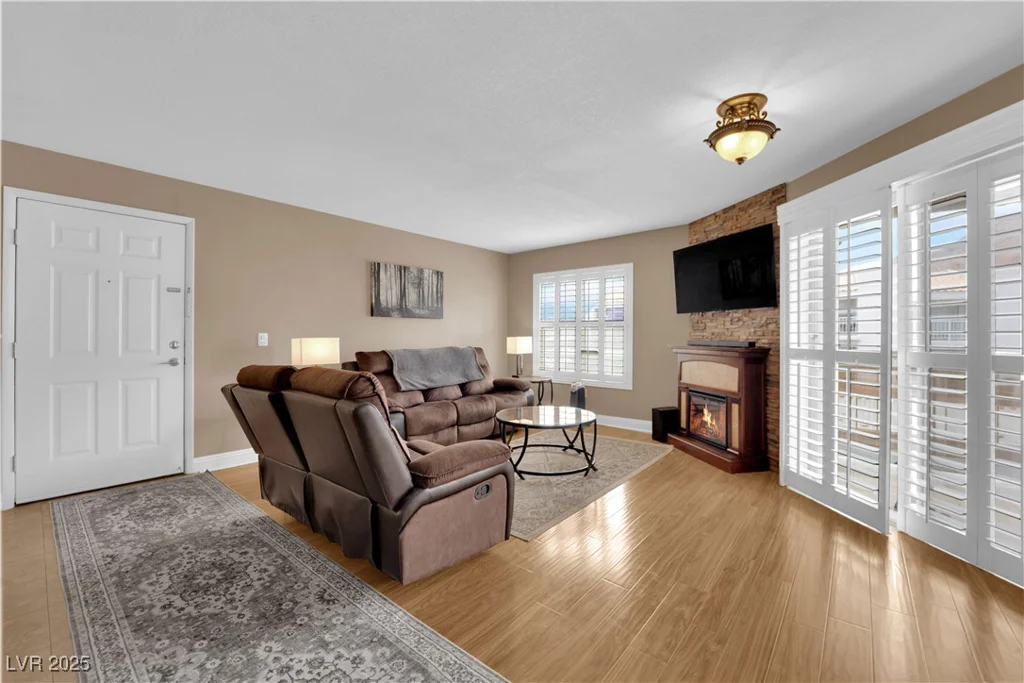 6800 Lake Mead, Las Vegas, NV 89156