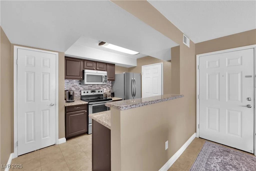 6800 Lake Mead, Las Vegas, NV 89156