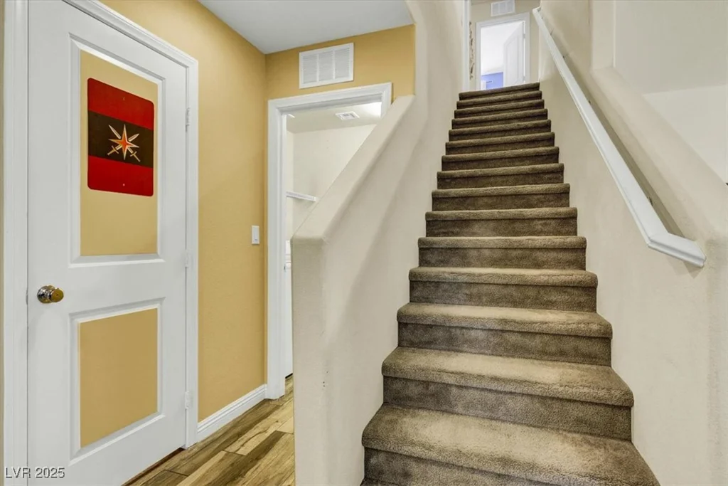 9236 Keystone Ridge, Las Vegas, NV 89148