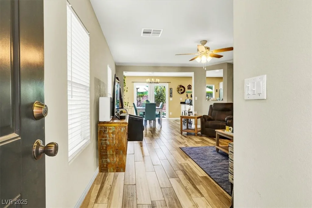 9236 Keystone Ridge, Las Vegas, NV 89148