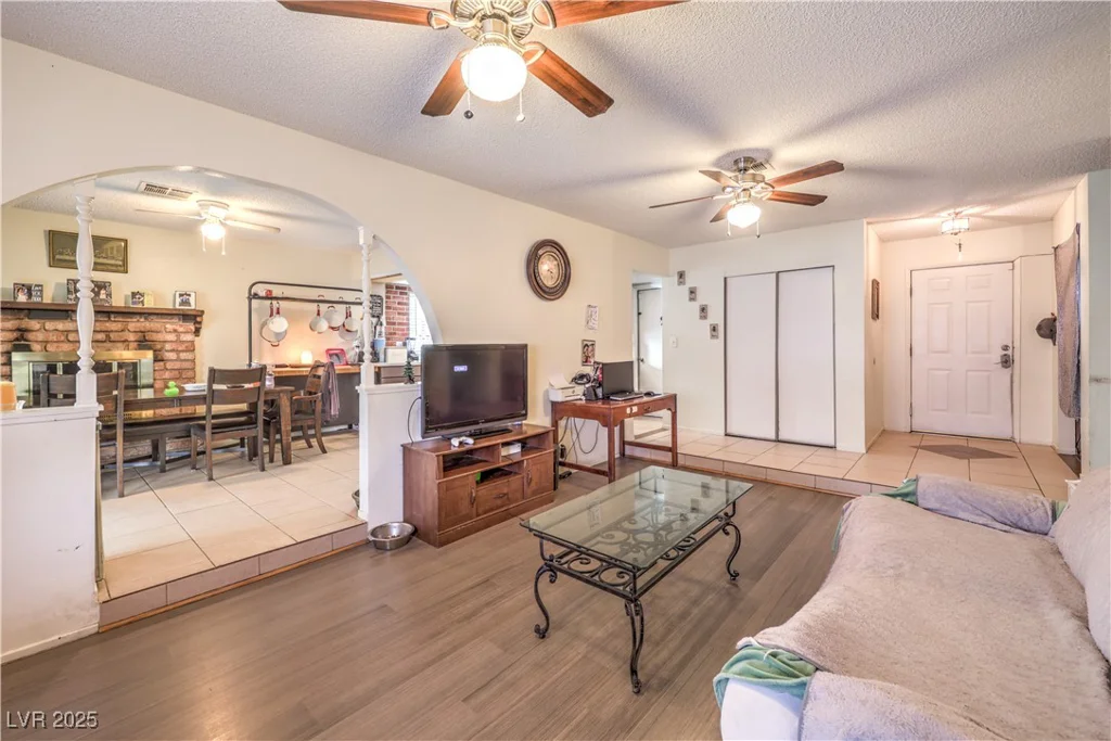 5809 Robin, Las Vegas, NV 89108