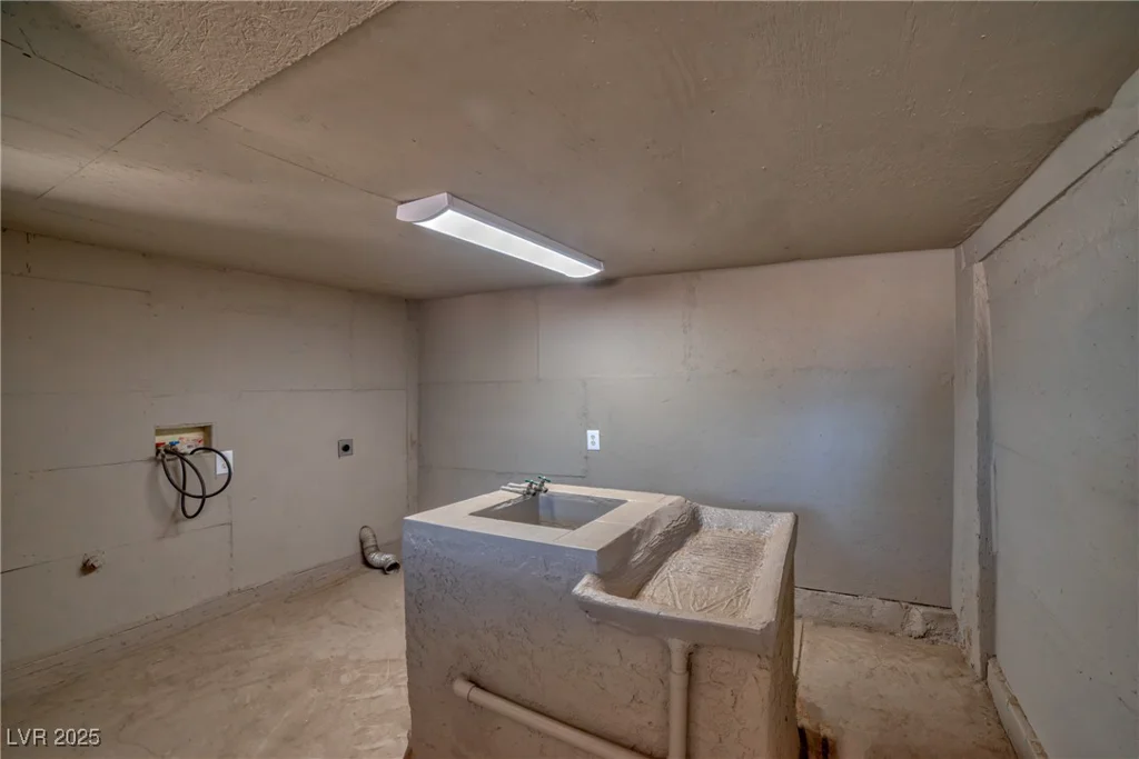1608 McDonald, North Las Vegas, NV 89030
