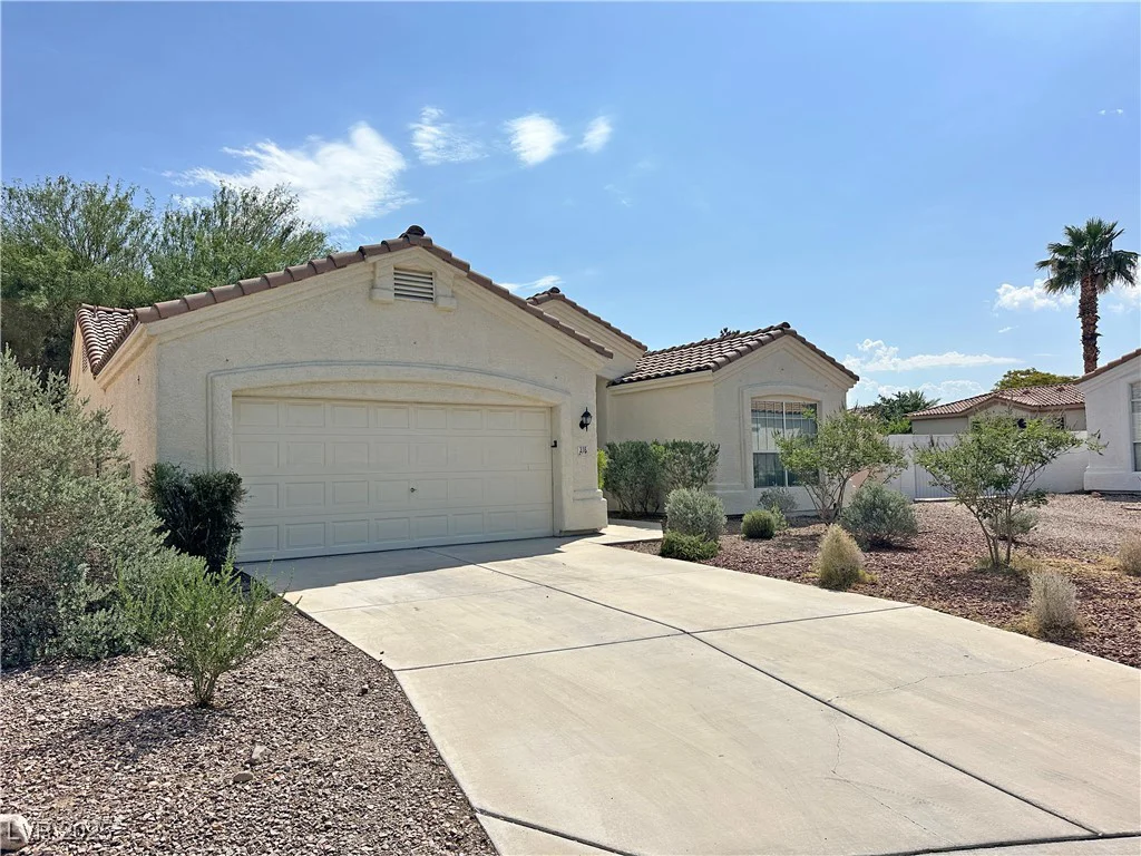 316 Lingering, Henderson, NV 89012
