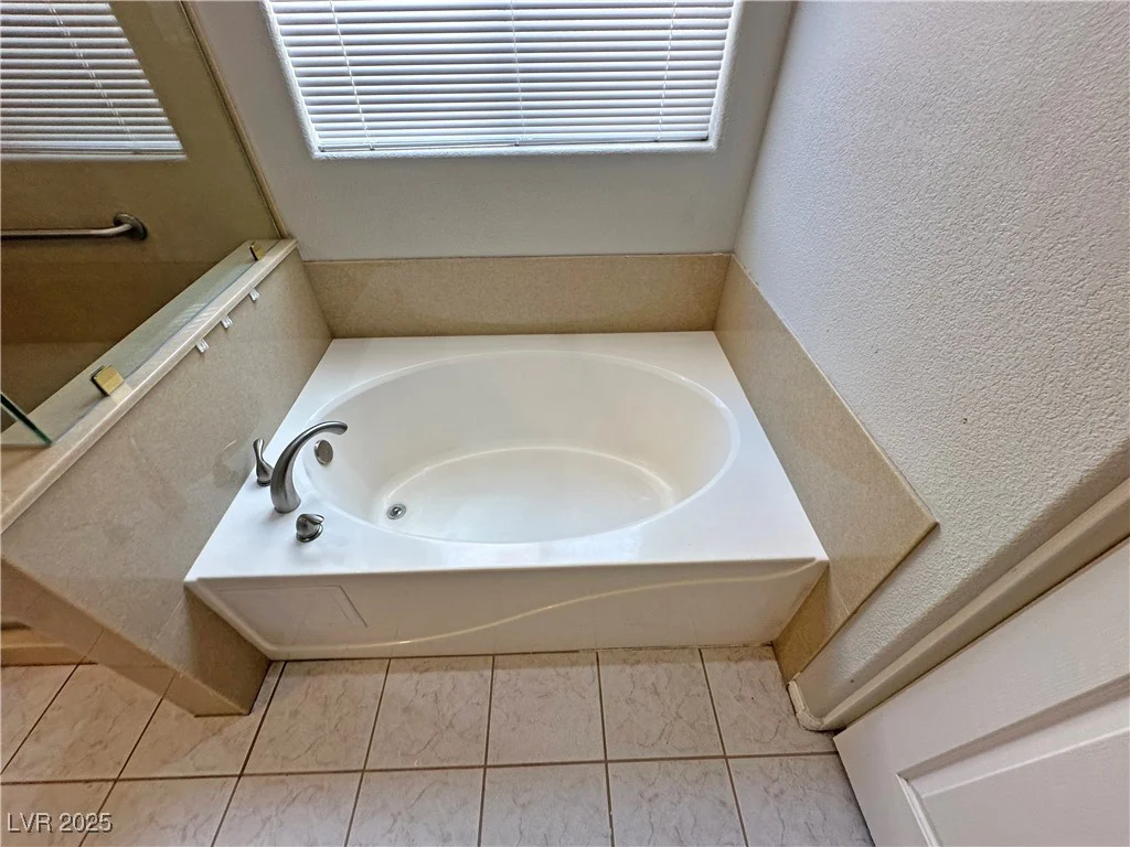 316 Lingering, Henderson, NV 89012