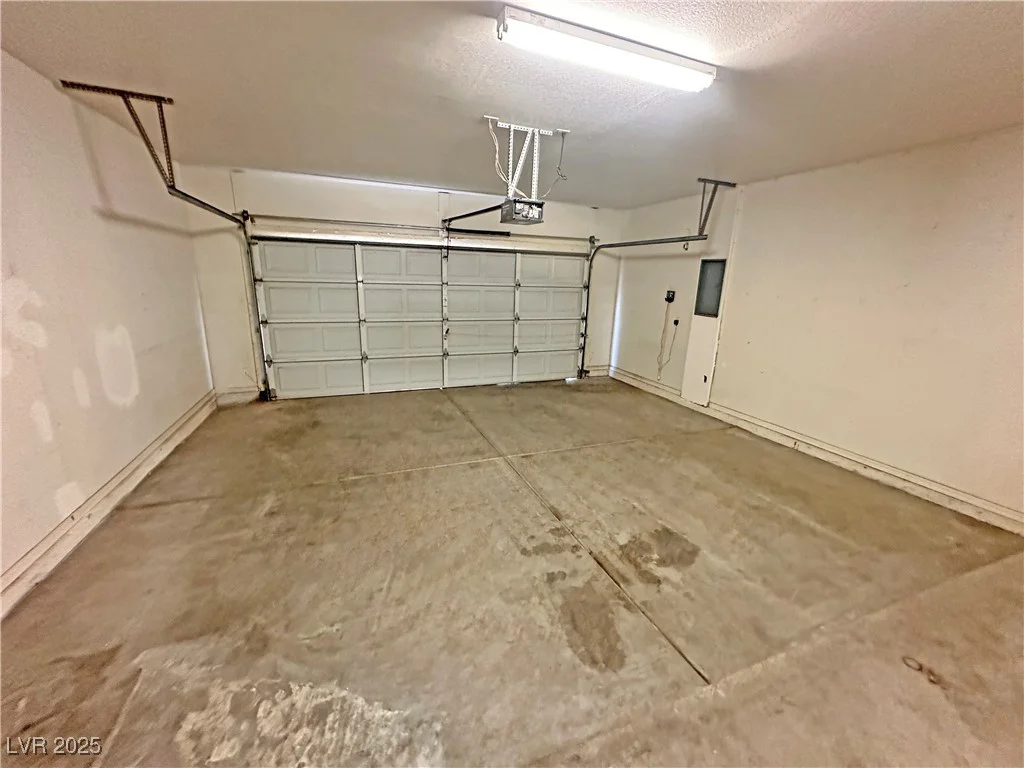 316 Lingering, Henderson, NV 89012