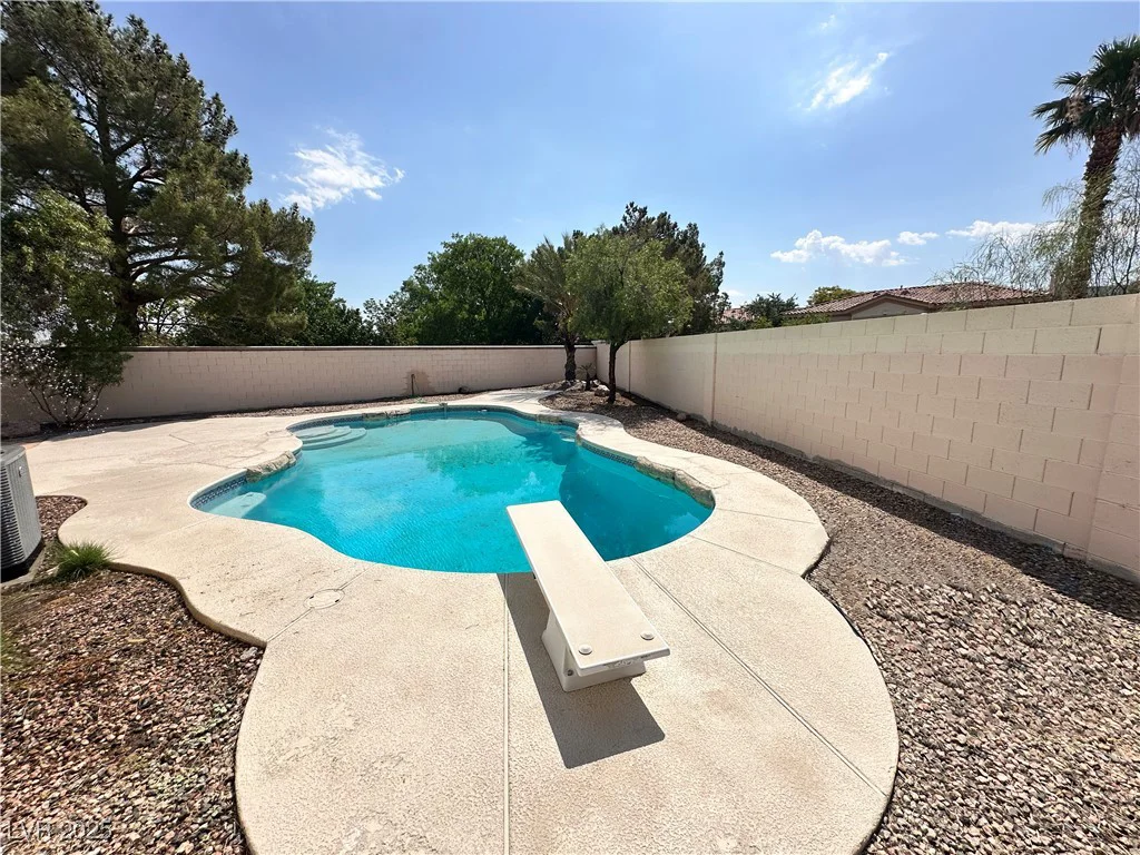316 Lingering, Henderson, NV 89012