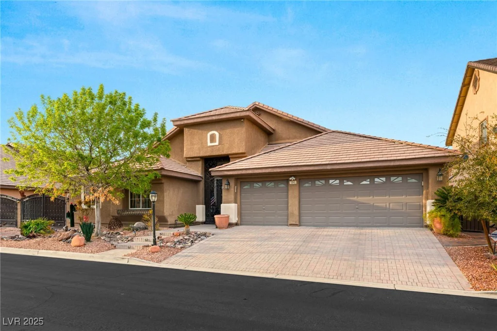 5940 Vizzi, Las Vegas, NV 89131
