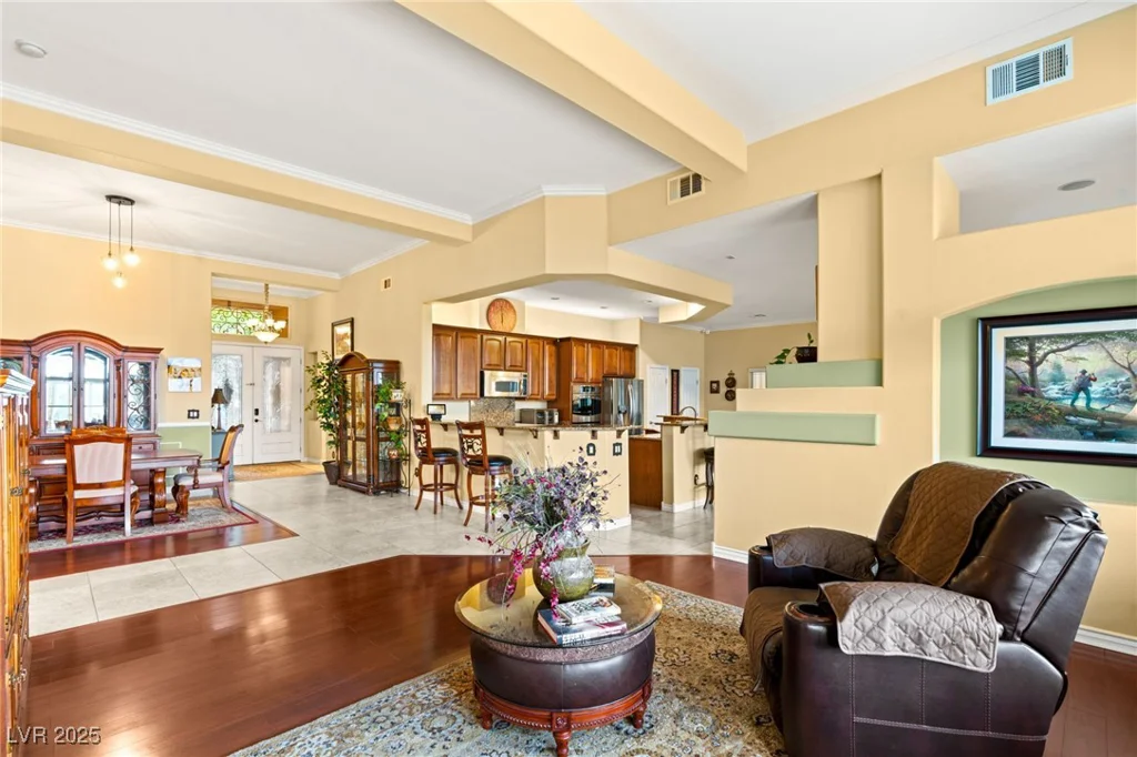 5940 Vizzi, Las Vegas, NV 89131