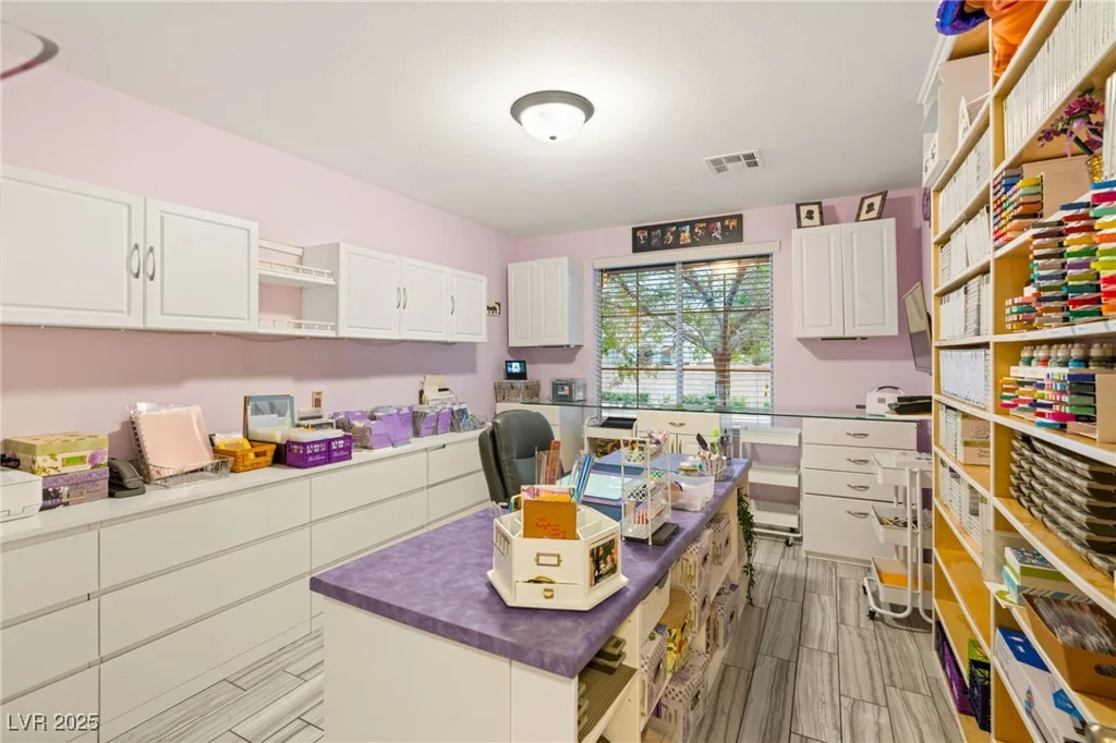 5940 Vizzi, Las Vegas, NV 89131