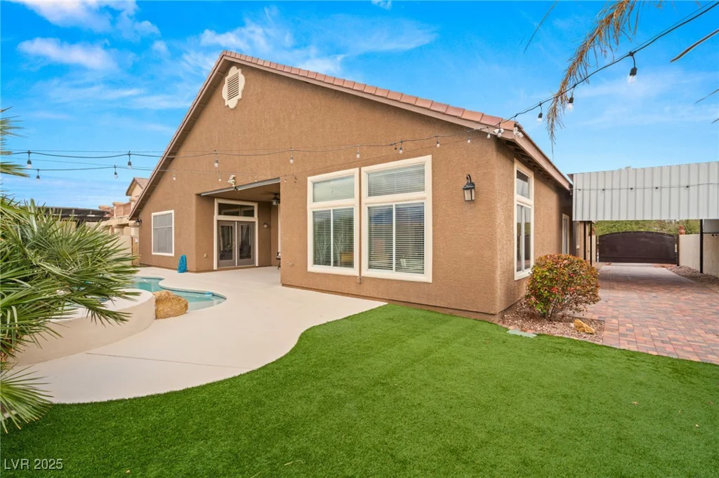 5940 Vizzi, Las Vegas, NV 89131