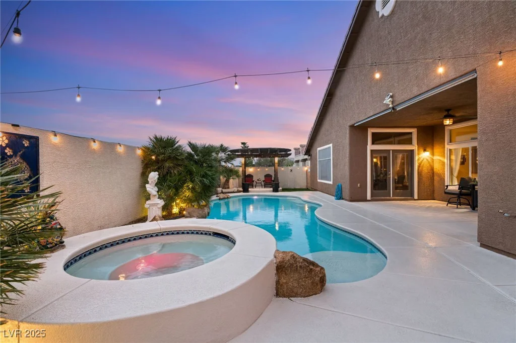 5940 Vizzi, Las Vegas, NV 89131