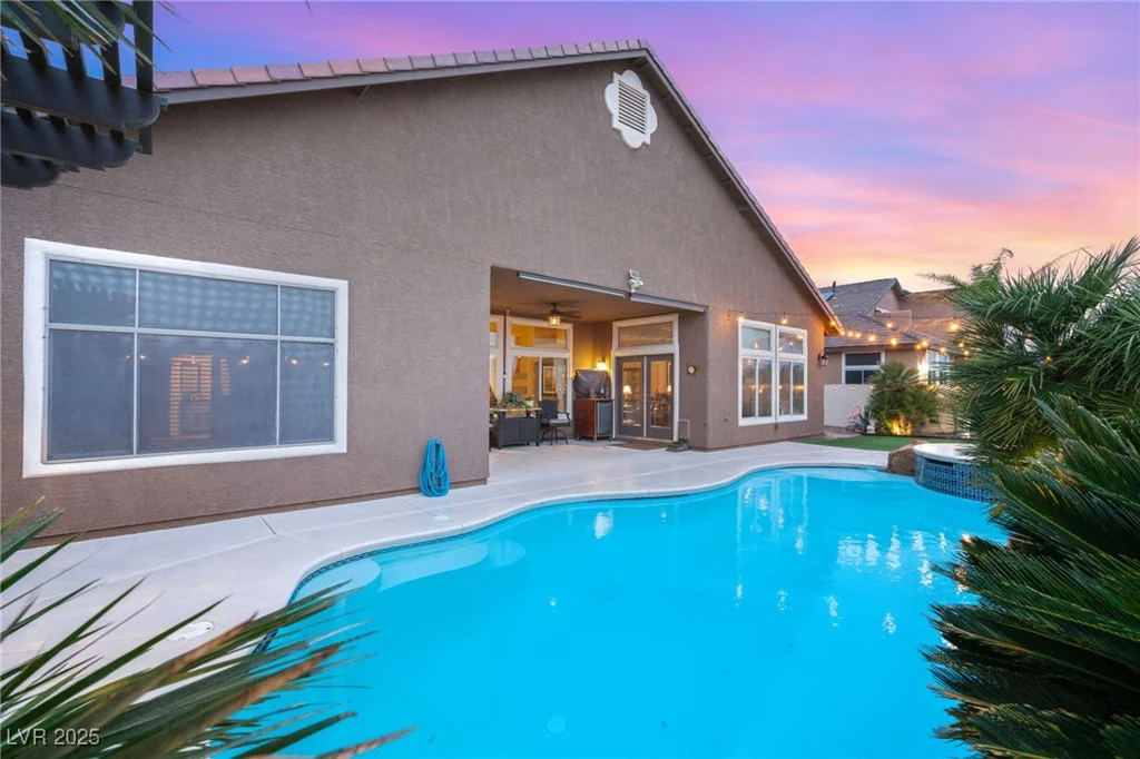 5940 Vizzi, Las Vegas, NV 89131