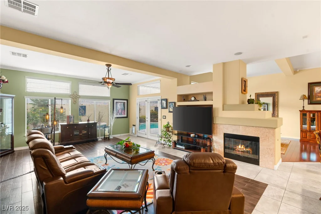 5940 Vizzi, Las Vegas, NV 89131