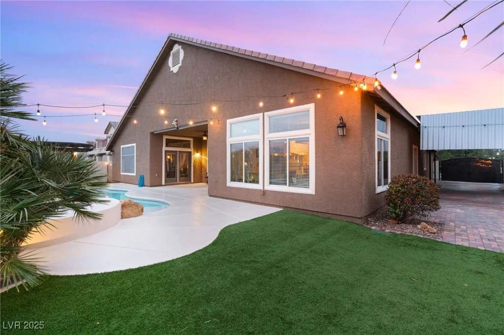 5940 Vizzi, Las Vegas, NV 89131