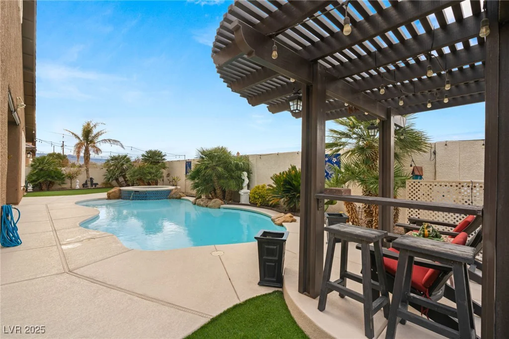 5940 Vizzi, Las Vegas, NV 89131